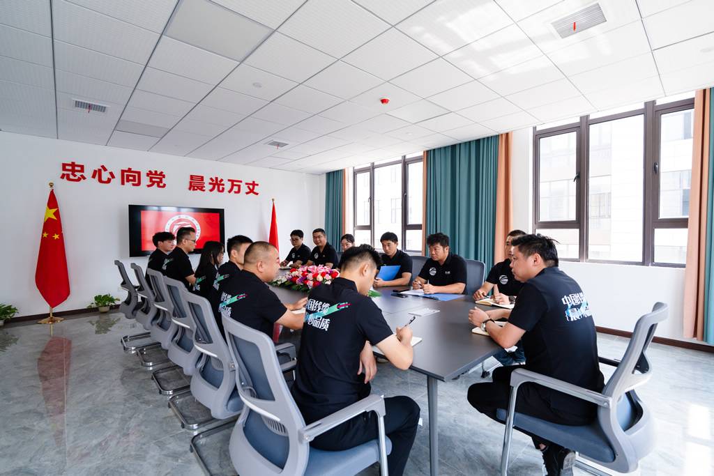 LMX00355.jpg LMX00355.jpg